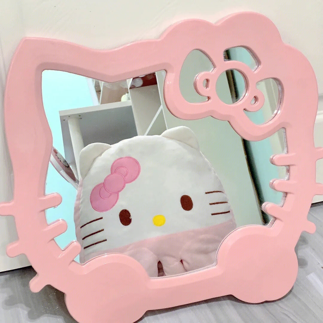 Hello Kitty Liou High Beauty Mirror - Image 2
